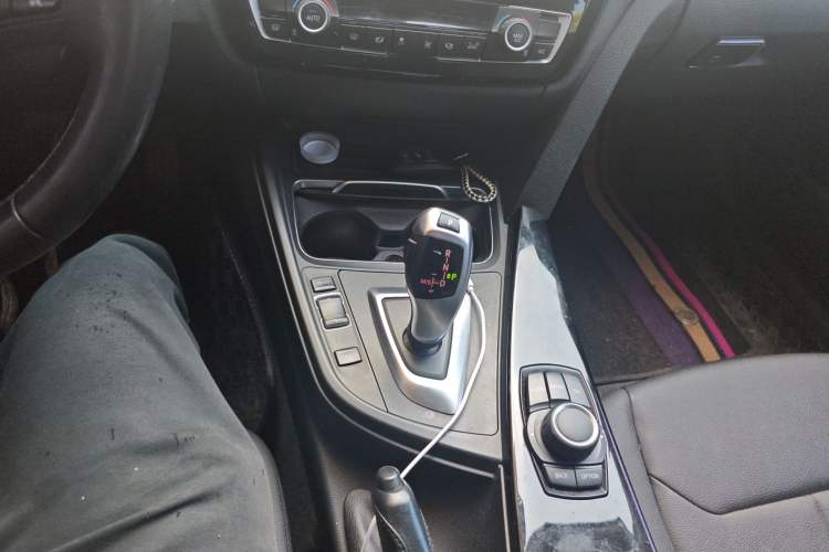 Used BMW 3 Series 2017 320Li Fashion Model Gear Lever
