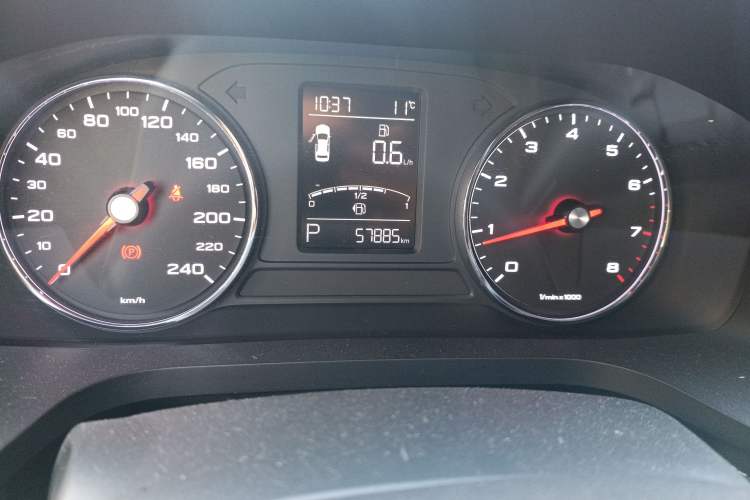 Used Roewe i6 2019 PLUS 20T TST 4G Connected Flagship Superb Edition
