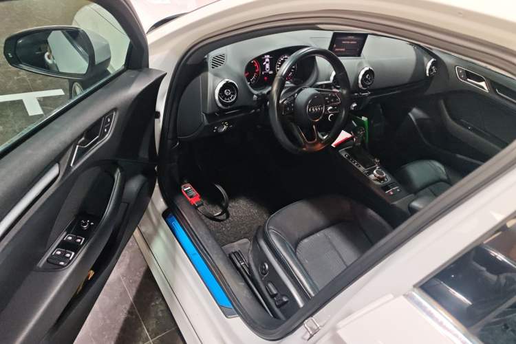 Used Audi A3 2019 Limousine 35 TFSI Fashion Edition China VI Emission Standard