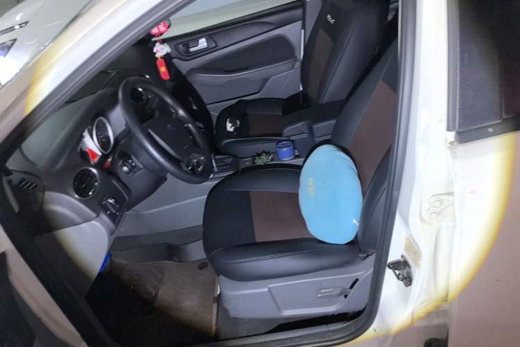 Used Ford Focus 2013 Hatchback Classic 1.8L Automatic Base Model
