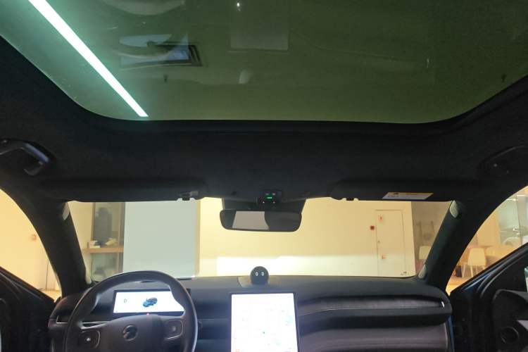 Used Nio ES7 2022 75 kWh Headliner
