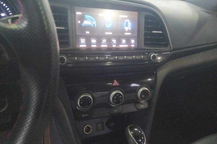 Used Hyundai Elantra (6th Generation / Lingdong) 2019 1.4T Dual-Clutch Xuan Dong · Dynamic Model