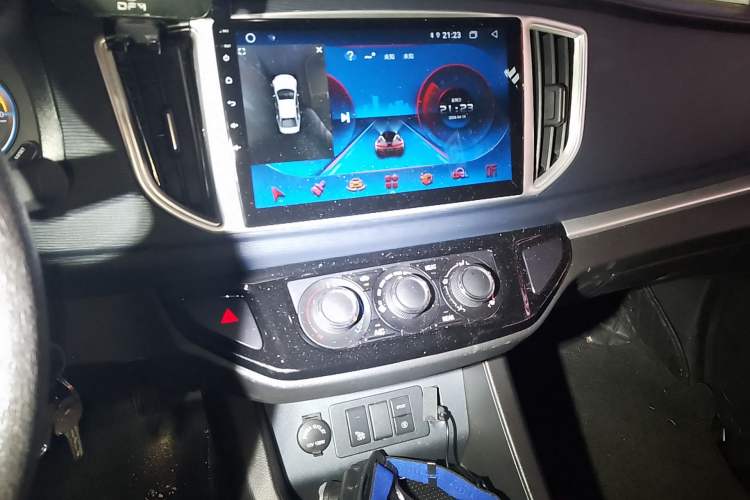 Used FORTHING Lingzhi M5 2022 Passenger Version Standard Model 9-Seater