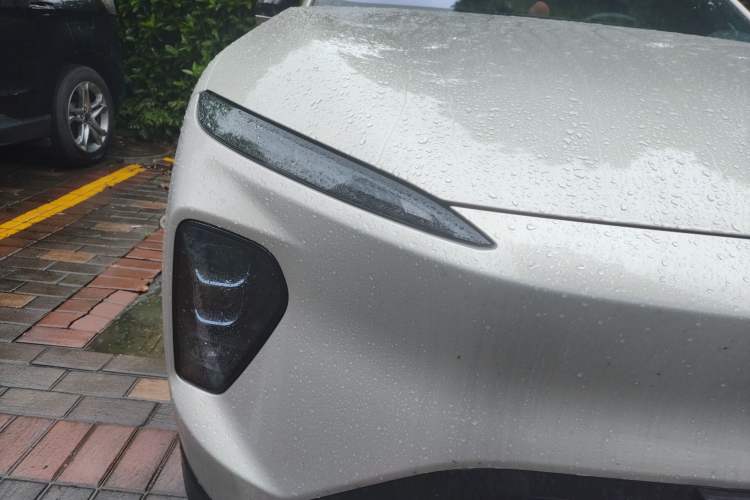 Used Nio EC7 2024 75 kWh Right Front Headlight