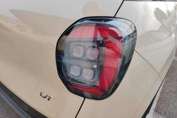 Used AION UT 2025 330 Starlight Edition Right Rear Taillight