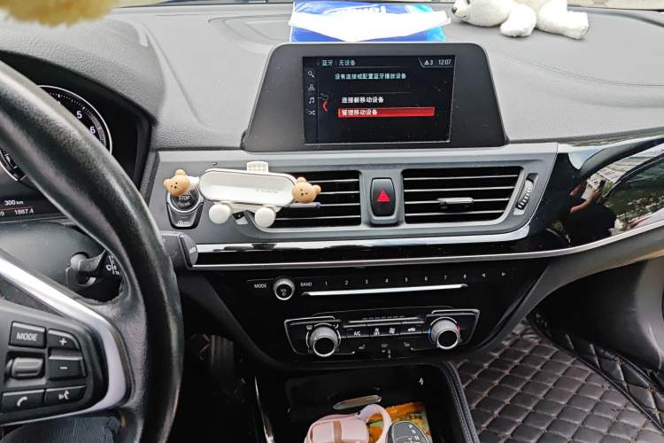 Used BMW 1 Series 2017 118i Sport Edition Audio And AC Panel