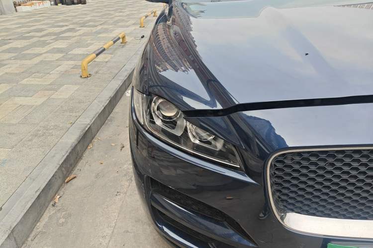 Used Jaguar F-PACE 2016 2.0T Two-Wheel Drive Urban Luxury Edition