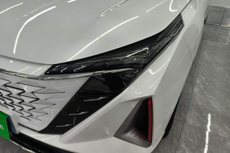 Used Oshan Z6 2023 Blue Whale 1.5T DCT Smart Luxury Model
