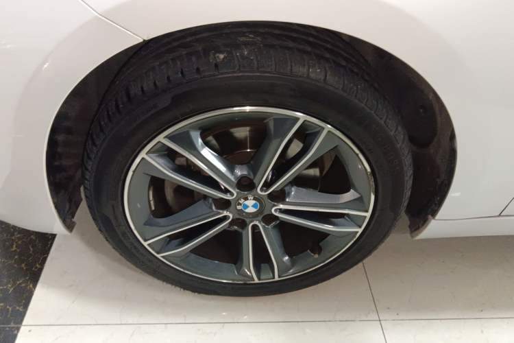 Used BMW 1 Series 2019 118i Fashion Model Left Front Wheel Hub