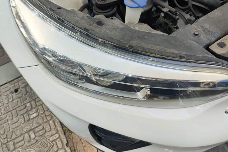 Used Kia kx1 Stonic 2021 1.4L CVT Fun & Sunroof Model
