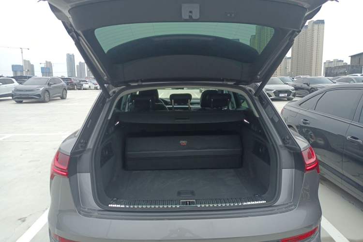 Used Audi e-tron 2019 55 quattro Technology Edition