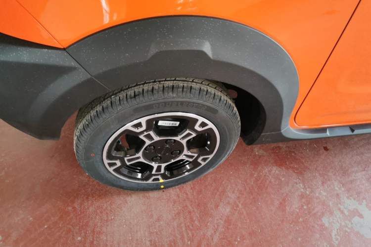 Used Geely Galaxy Panda 2025 210km Panda Rider Right Rear Wheel Hub