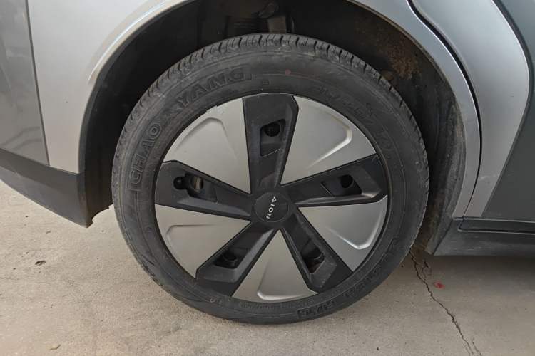 Used AION Y 2023 Plus 610 Enjoy Edition