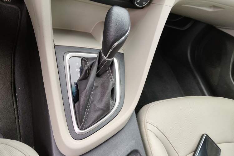 Used Buick GT 2021 Exemplar 1.5L Automatic Elite Version Gear Lever