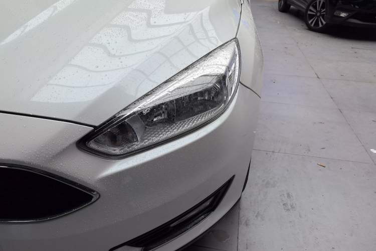 Used Ford Focus 2015 Hatchback EcoBoost 180 Automatic Elite Model Left Front Headlight