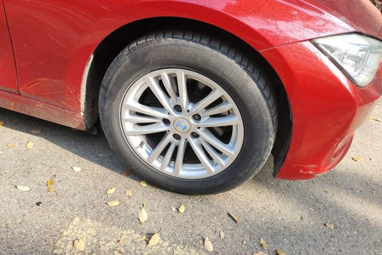 Used BMW 3 Series 2014 320Li Fashion Model