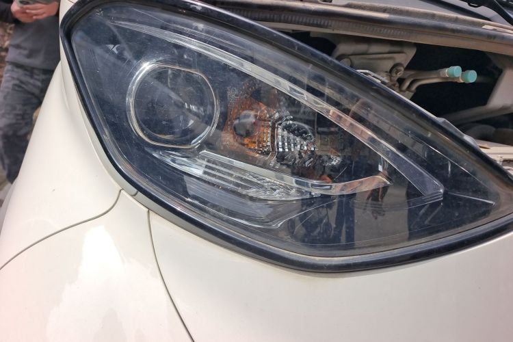 Used Baojun E100 2019 250KM Smart Drive Edition Right Front Headlight