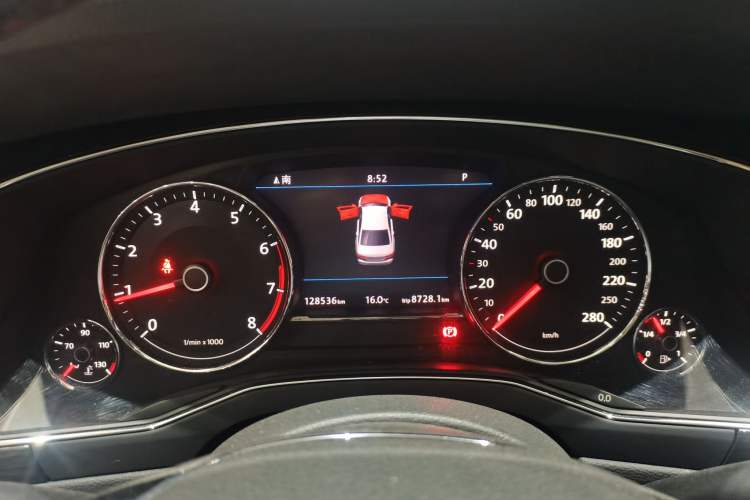 Used Volkswagen Phideon 2018 Revised Version 380TSI Two-Wheel Drive Business Edition
