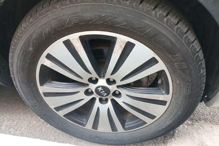 Used Kia Sportage R 2015 2.0L Automatic Two-Wheel Drive DLX Model Exterior 7