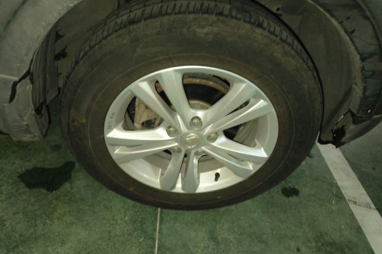 Used HYOSOW S3 2014 1.5L Comfort Version China IV Emission Standard
