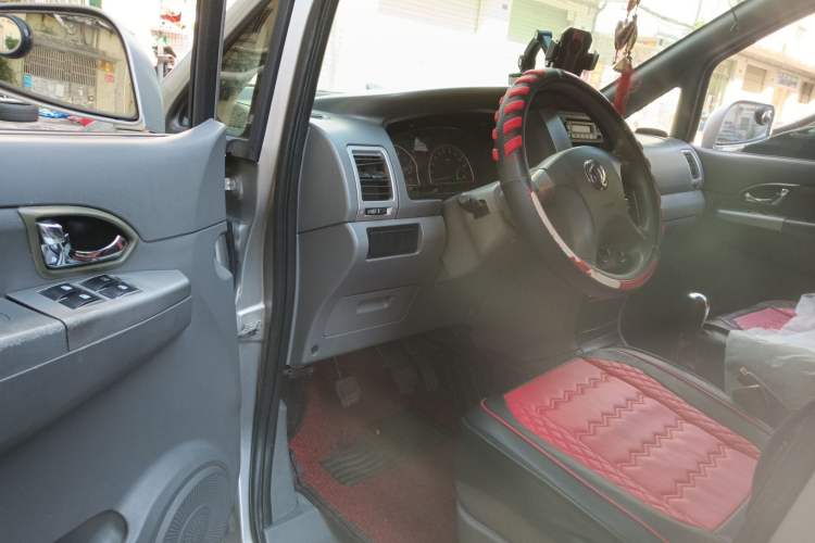 Used Dongfeng Shuaike 2011 1.6L Manual Comfort 7-Seater