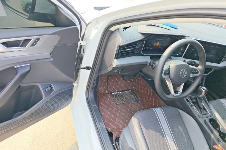 Used Volkswagen Sagitar 2024 200TSI DSG Flyover Edition