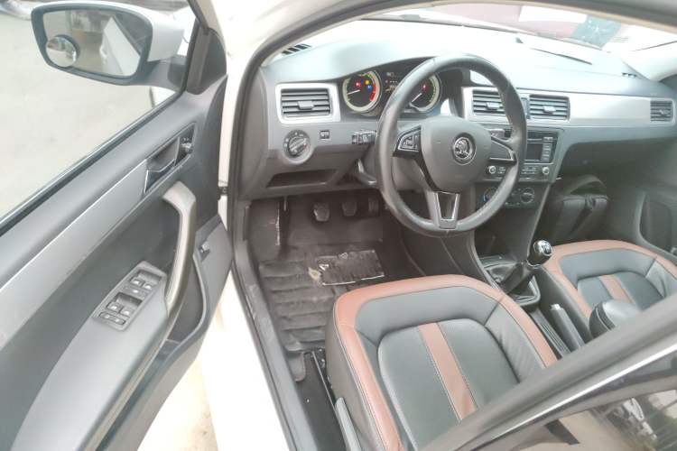 Used Skoda Rapid 2018 1.6L Manual Comfort Edition
