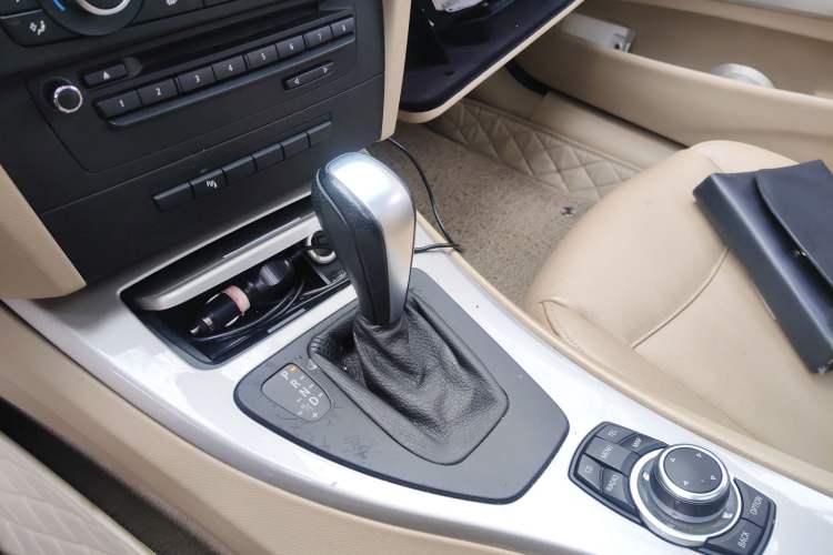 Used BMW 3 Series 2012 320i Luxury Edition