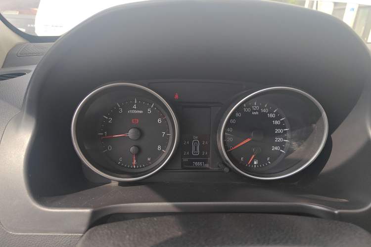 Used Haval H6 2015 Upgraded Model 1.5T Manual Two-Wheel Drive Elite Version Instrument Cluster