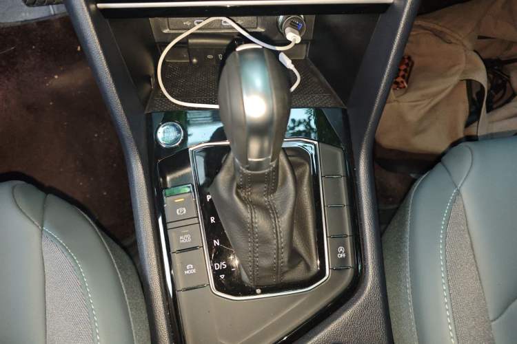 Used Volkswagen Tharu 2024 300TSI Two-Wheel-Drive Full Moon Edition