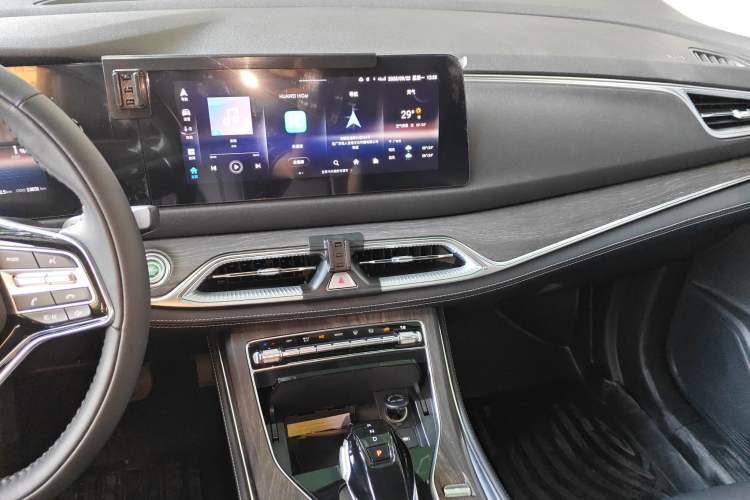 Used Landian E5 2024 Honor Edition 100KM Deluxe 7-Seater
