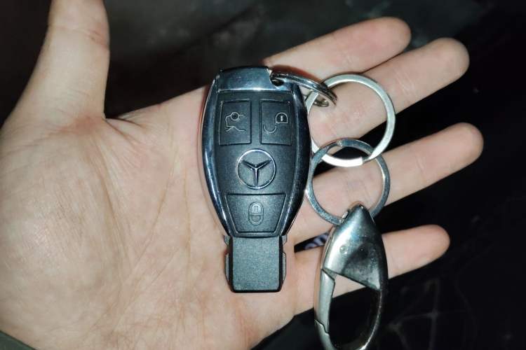 Used Mercedes-Benz C-Class 2018 C 200 L Vehicle Key