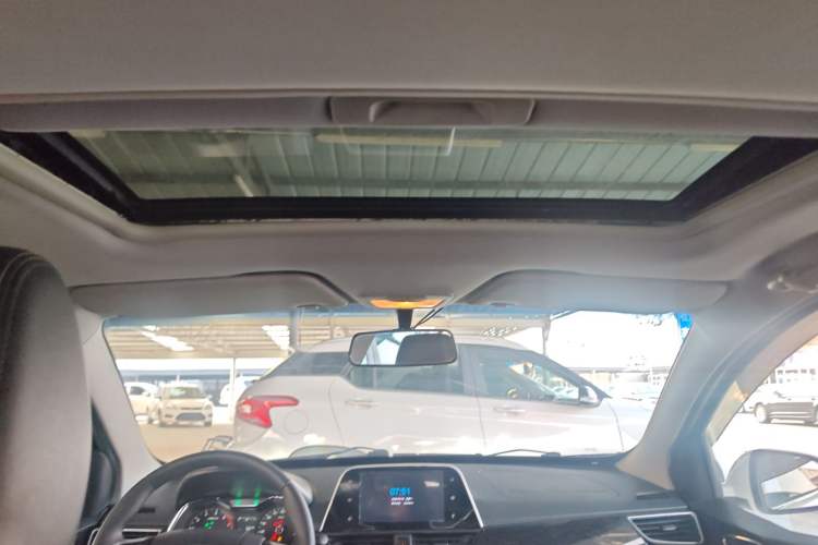 Used Baojun 310 2016 1.2L Manual Luxury Model