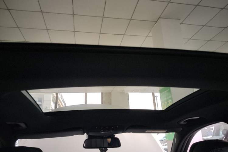 Used Mercedes-Benz GLC 2017 GLC 260 4MATIC Luxury Model