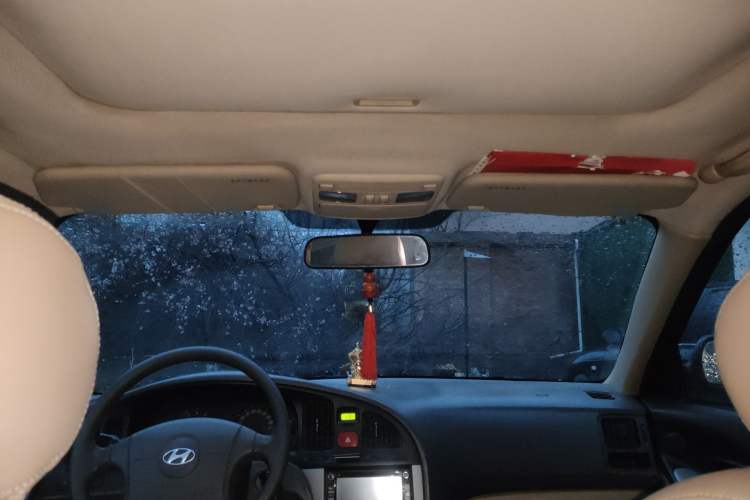 Used Hyundai Elantra 2011 1.6L Manual Comfort Version
