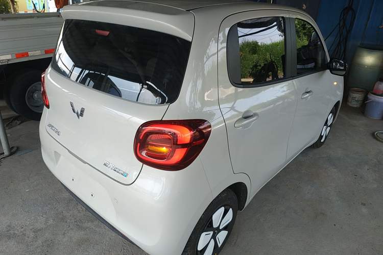 Used Wuling Hongguang MINIEV 2025 Four-Door Version Advanced Edition