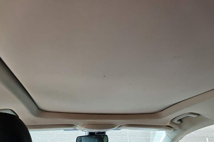 Used Ford Edge 2015 2.0T GTDi Four-Wheel Drive Prestige Model
