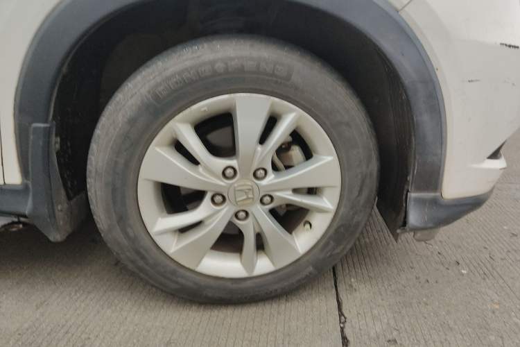 Used Honda Vezel 2015 1.5L manual two-wheel drive Comfort trim level
