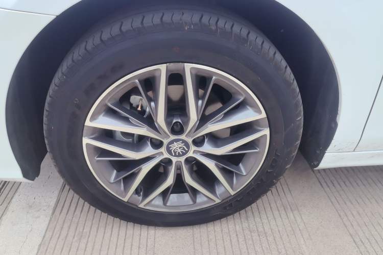 Used BYD Qin PLUS 2023 Champion Edition DM-i 120KM Beyond Model