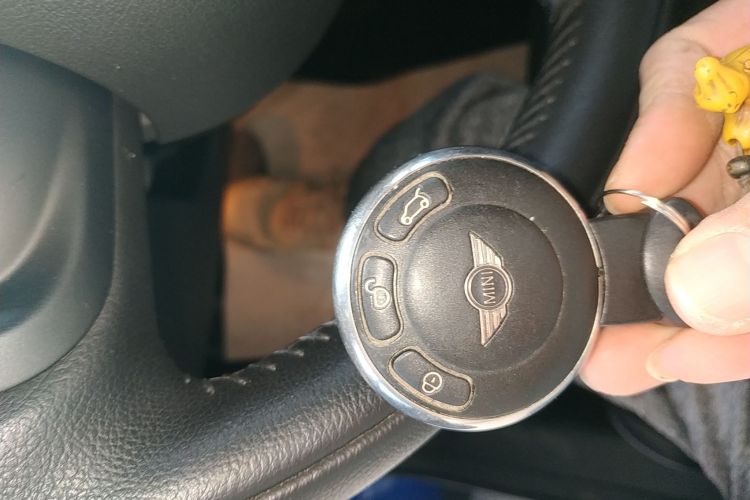 Used MINI MINI 2011 1.6L ONE