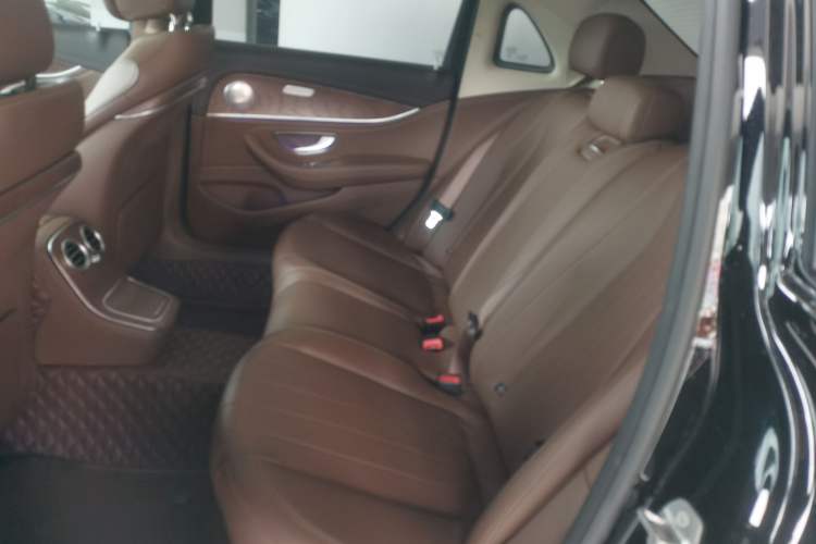 Used Mercedes-Benz E-Class 2023 E 260 L
