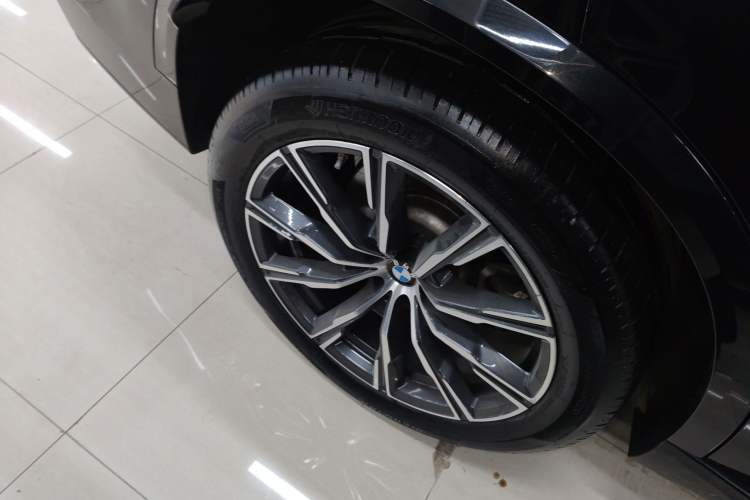 Used BMW X5 2022 Restyled xDrive 30Li Luxury Version M Sport Package
