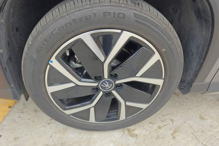 Used BYD Song L DM-i 2025 Intelligent Driving Version 160 km Beyond-Range Type Left Front Wheel Hub