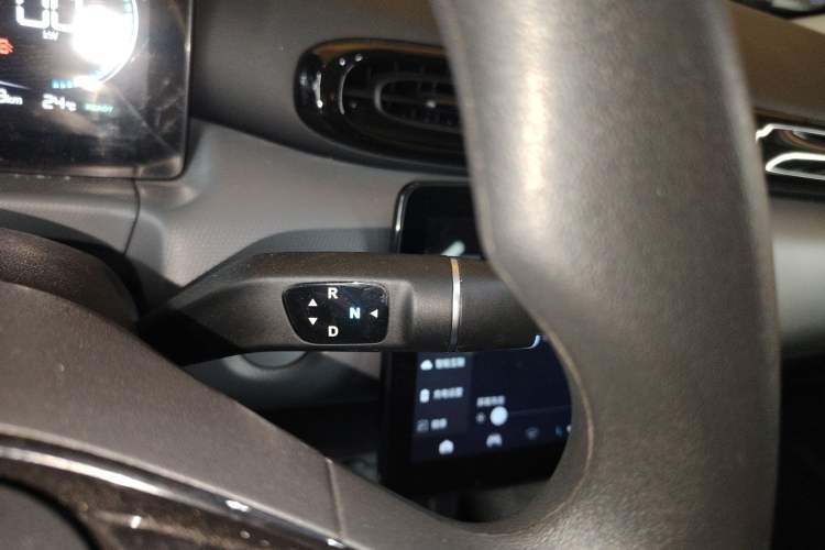 Used Leapmotor T03 2025 403 Comfort Edition Gear Lever