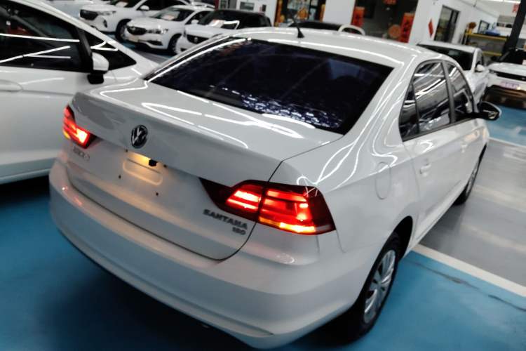 Used Volkswagen Santana 2016 1.6L Manual Fashion Edition