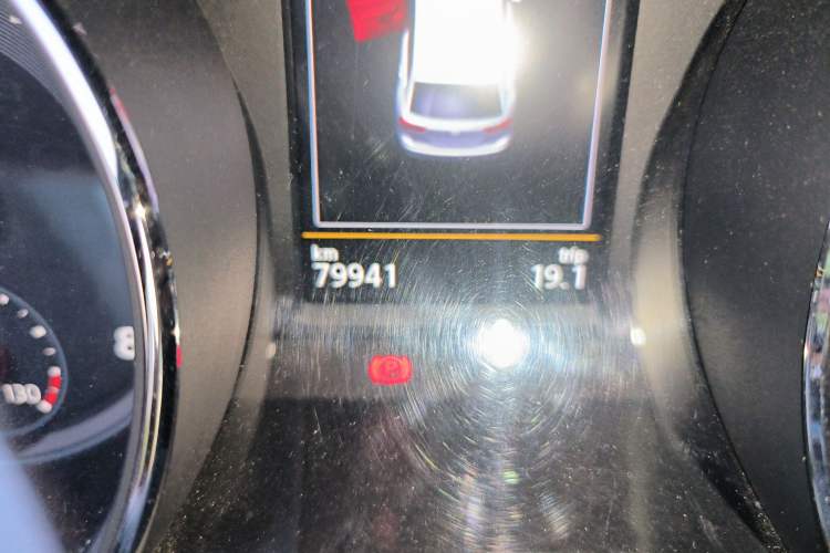 Used Volkswagen Tiguan L 2017 380TSI Automatic All-Wheel-Drive Luxury Edition Odometer Close Up