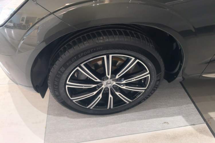 Used Volvo XC60 2021 T5 4x4 Smart Luxury Edition