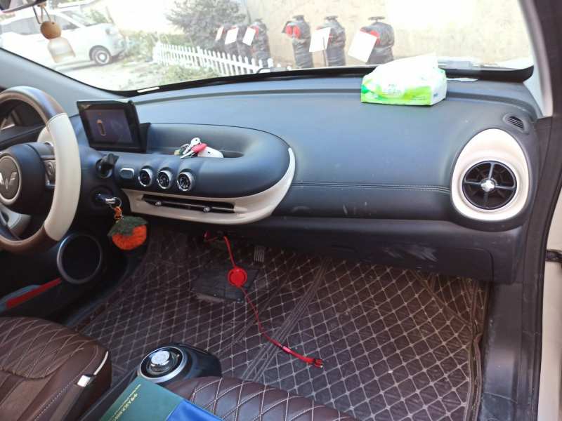 Used Wuling Bingo 2023 203km Light Edition — 21