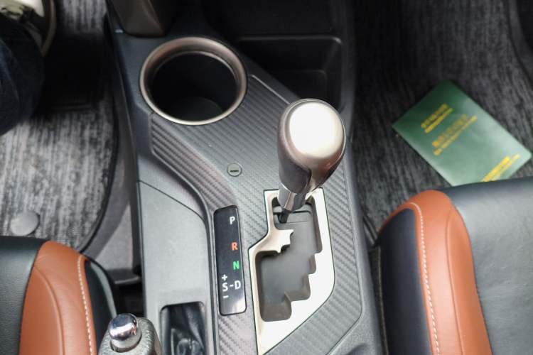 Used Toyota RAV4 2013 2.5L Automatic 4x4 Luxury Edition
