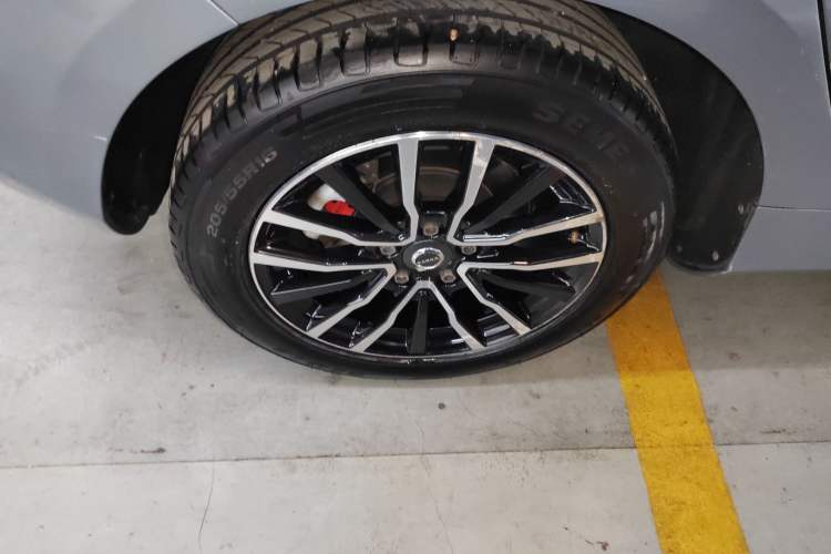 Used Volvo V40 2018 T3 Zhiyi Edition Right Rear Wheel Hub